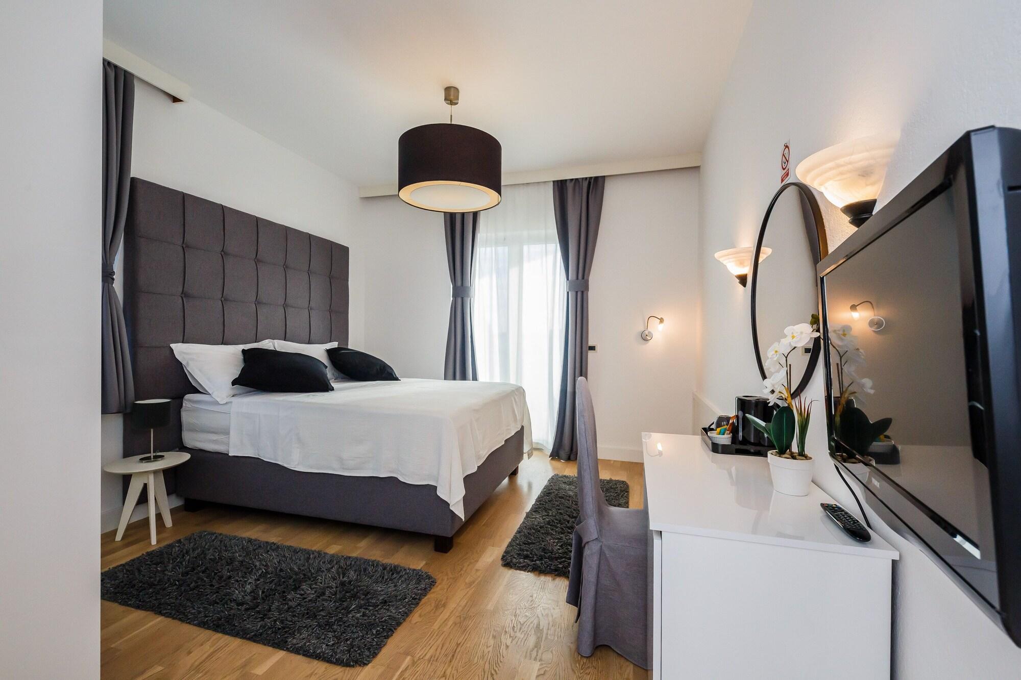 Hotel Villa Zarko Kaštel Stari Dış mekan fotoğraf