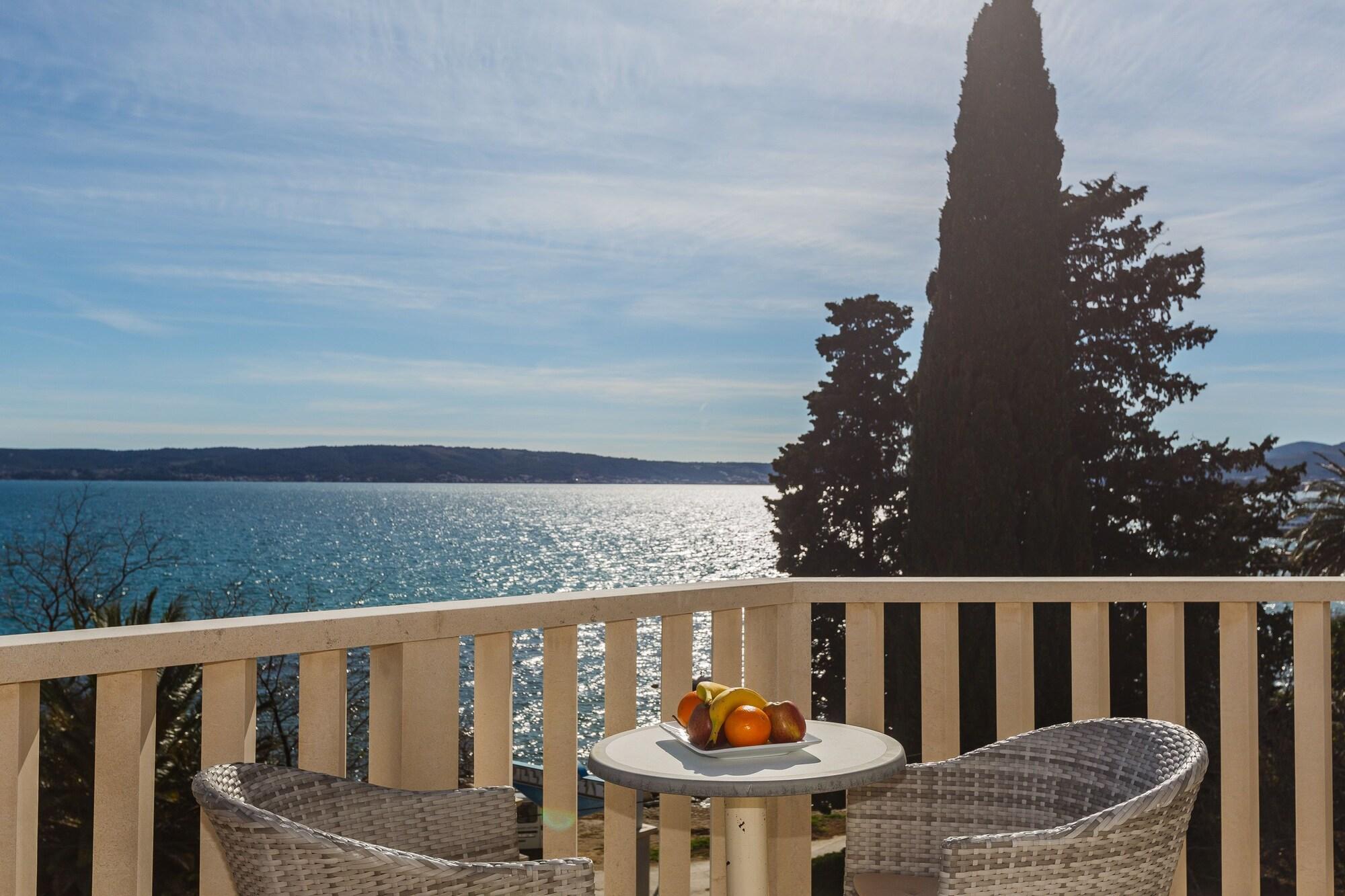 Hotel Villa Zarko Kaštel Stari Dış mekan fotoğraf