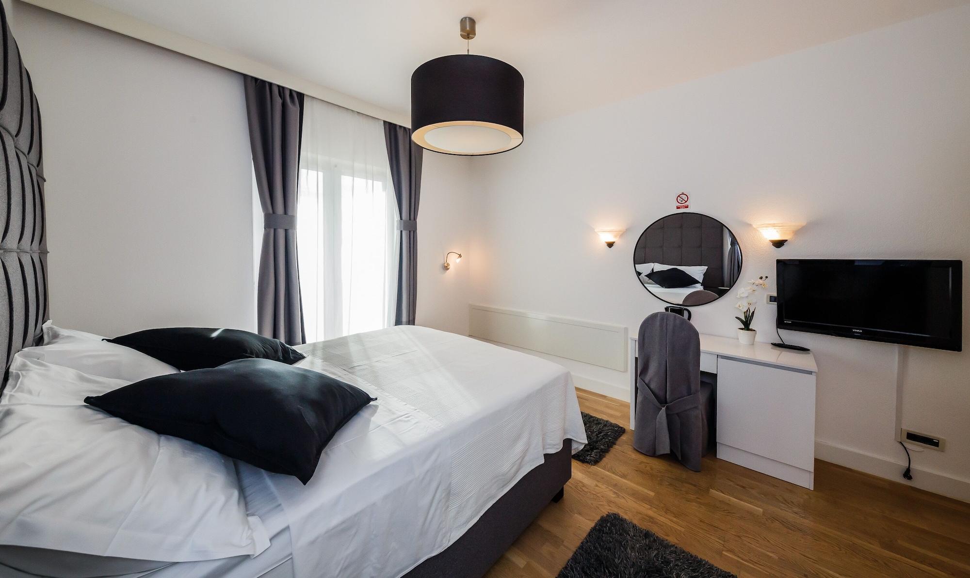 Hotel Villa Zarko Kaštel Stari Dış mekan fotoğraf