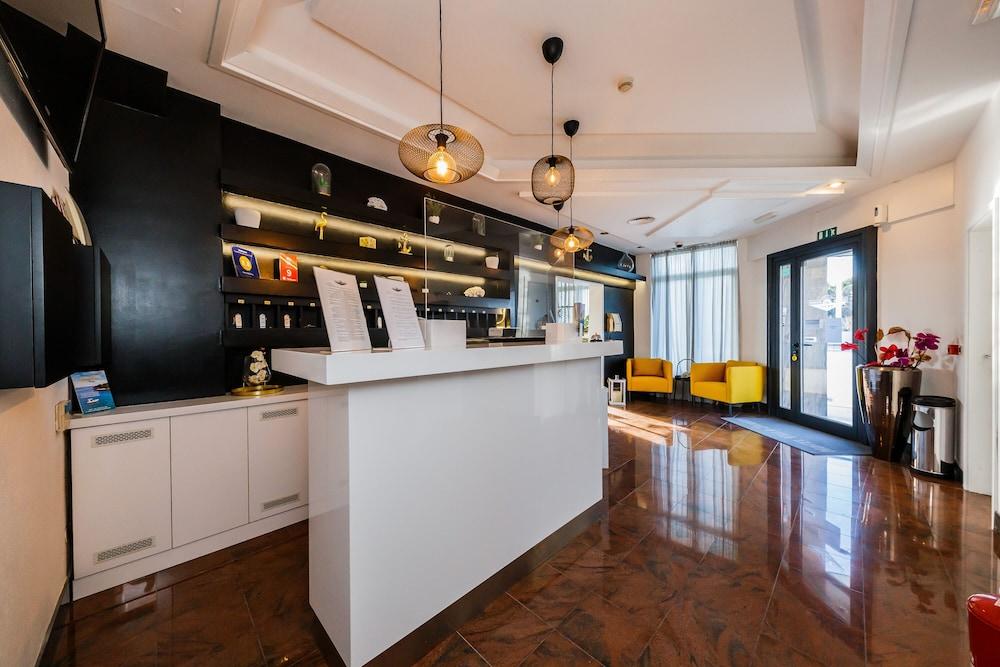 Hotel Villa Zarko Kaštel Stari Dış mekan fotoğraf