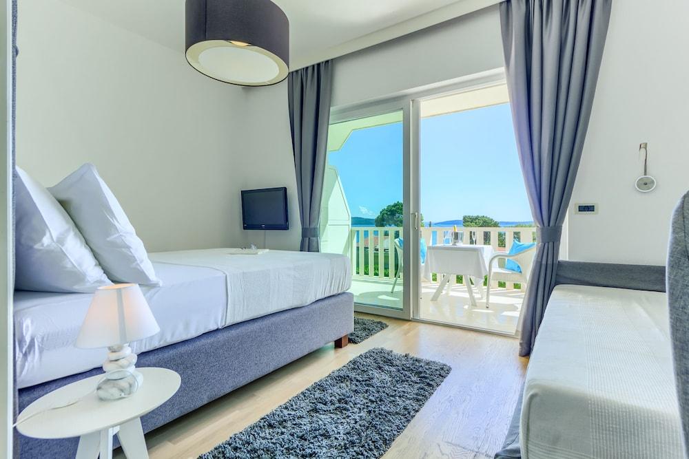 Hotel Villa Zarko Kaštel Stari Dış mekan fotoğraf
