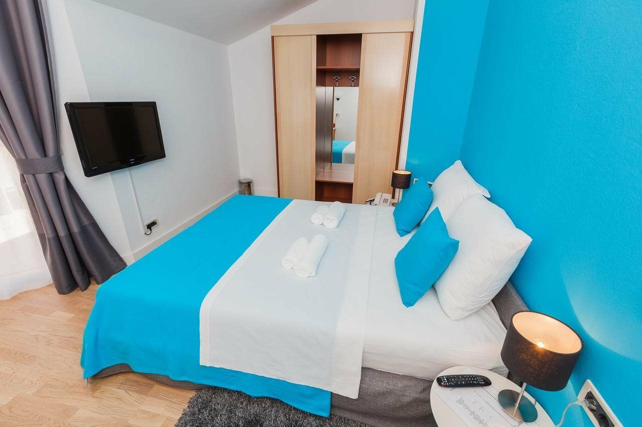 Hotel Villa Zarko Kaštel Stari Dış mekan fotoğraf