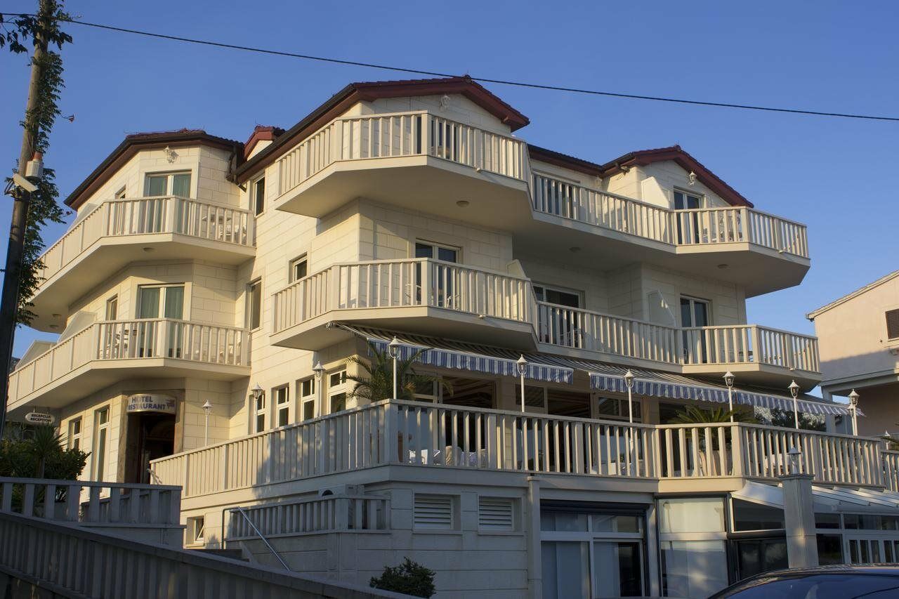 Hotel Villa Zarko Kaštel Stari Dış mekan fotoğraf